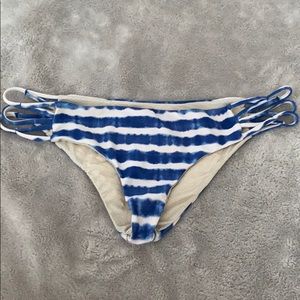 Acacia vintage bottoms
